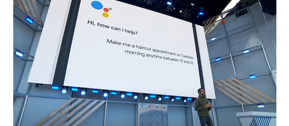 兩年前Google I/O上展示的AI自然語言互動技術,圖片翻攝自https://www.youtube.com/watch?v=ogfYd705cRs