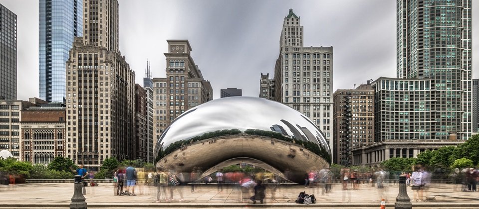 伊利諾斯州最大城市芝加哥的知名景點Cloud Gate(https://goo.gl/J2KZLJ)